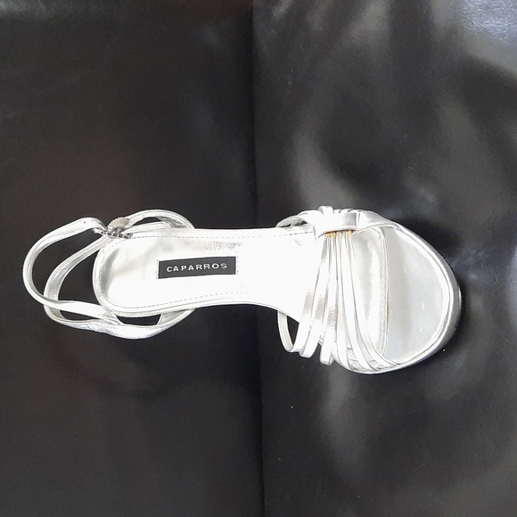Caparros size 6 silver leather high heel sandals - Picture 2 of 3